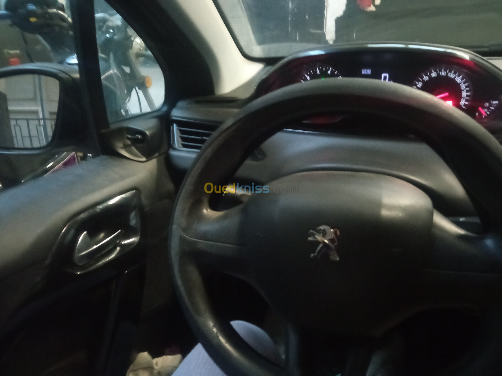 Peugeot 208 2015 208