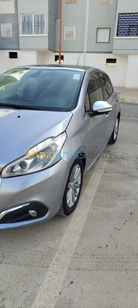 Peugeot 208 2019 Allure Facelift