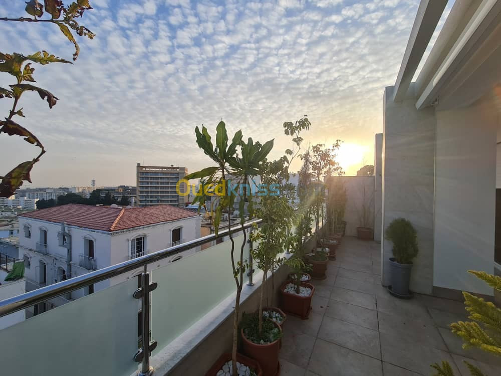 Location Appartement F4 Alger Hydra