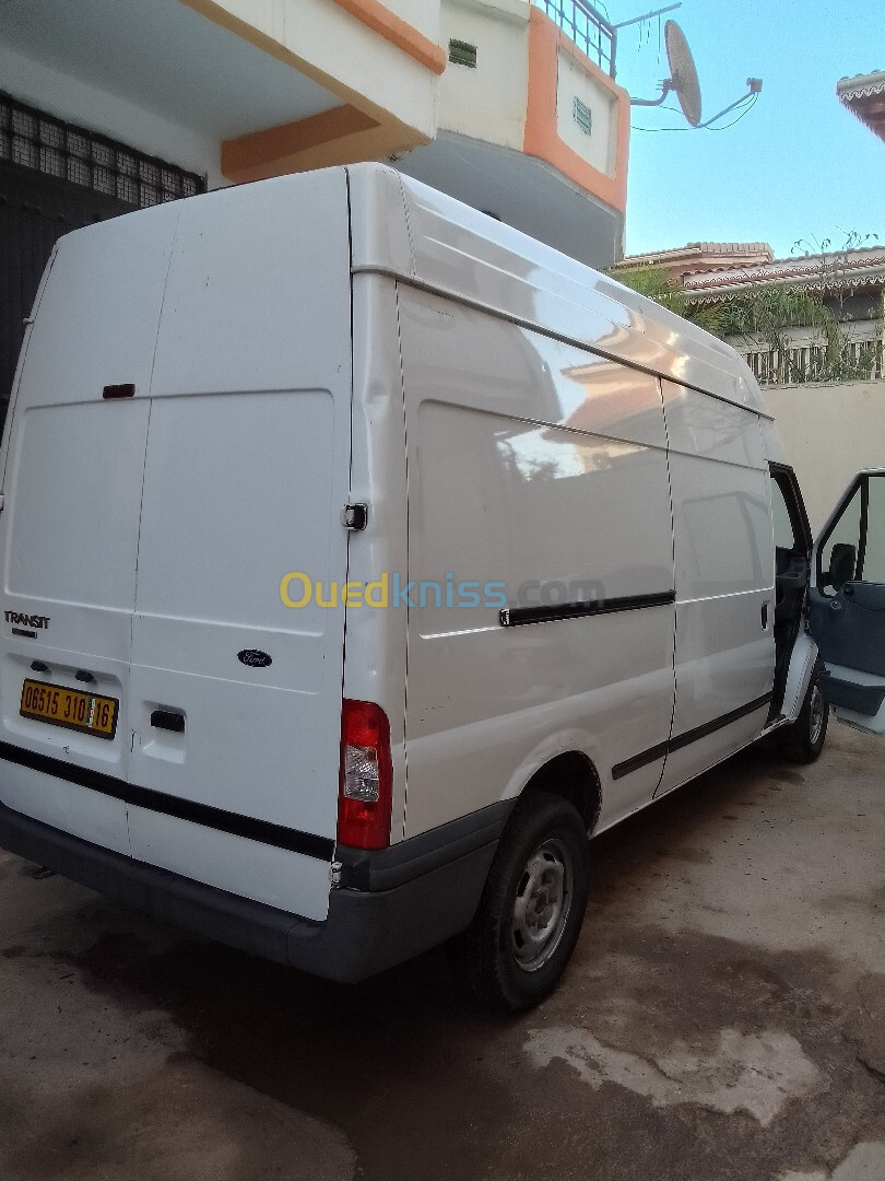 Ford Transit 2010