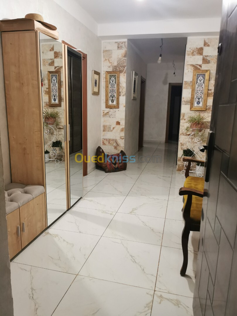 Location Appartement F4 Alger Bordj el kiffan