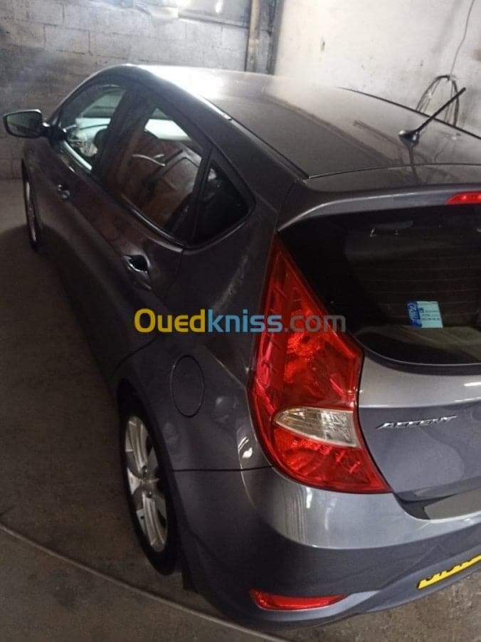 Hyundai Accent RB  5 portes 2017 Préstige