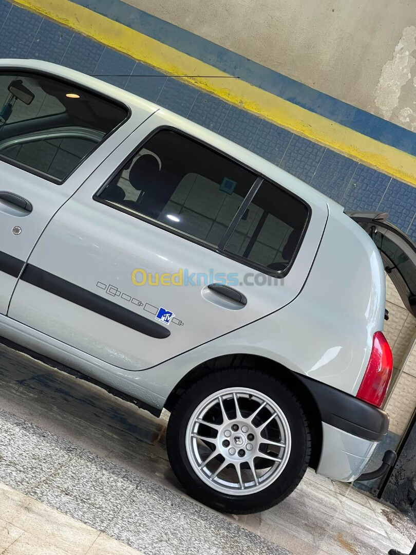 Renault Clio 2 2000 Expression