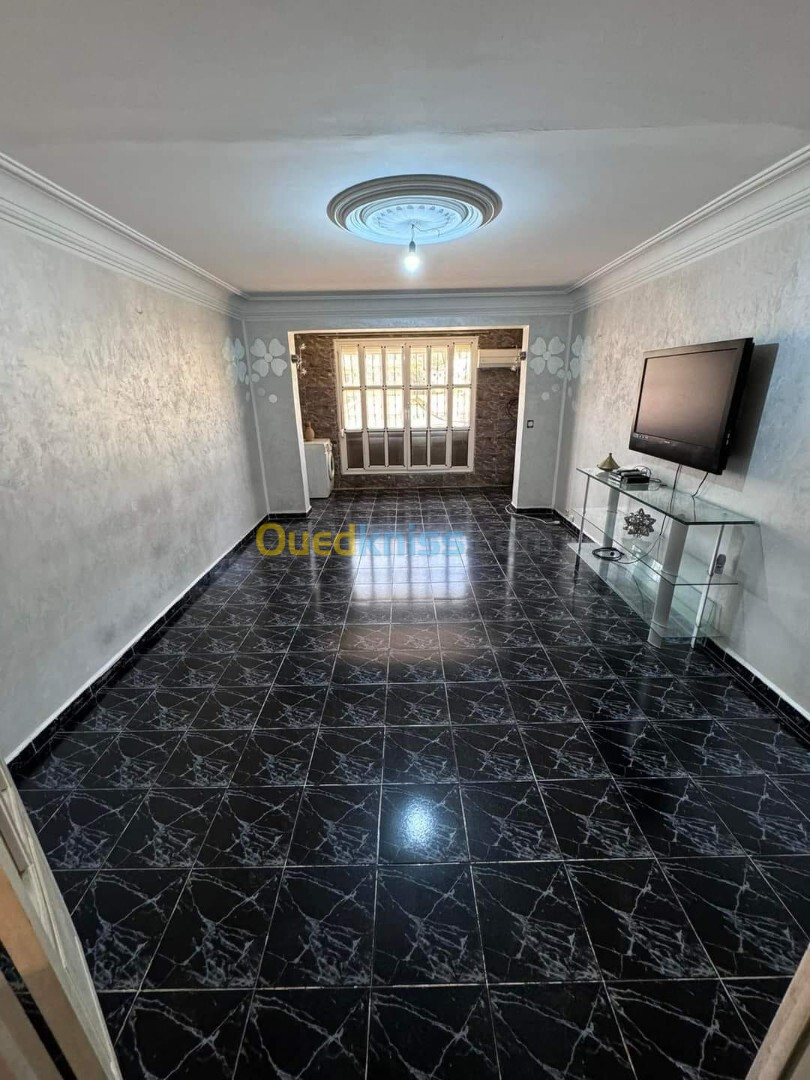 Location Appartement F5 Annaba Annaba