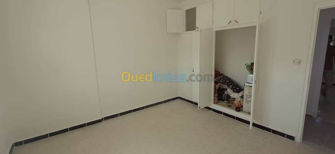 Location Appartement F3 Annaba Annaba