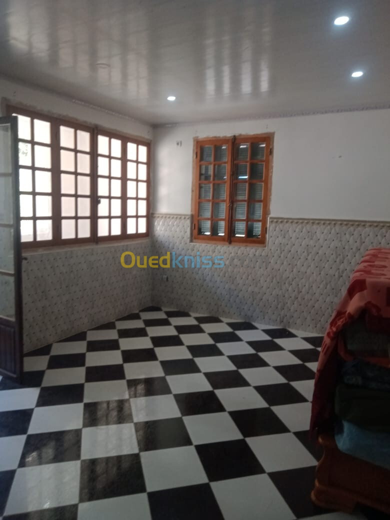 Location Appartement F4 Annaba Annaba