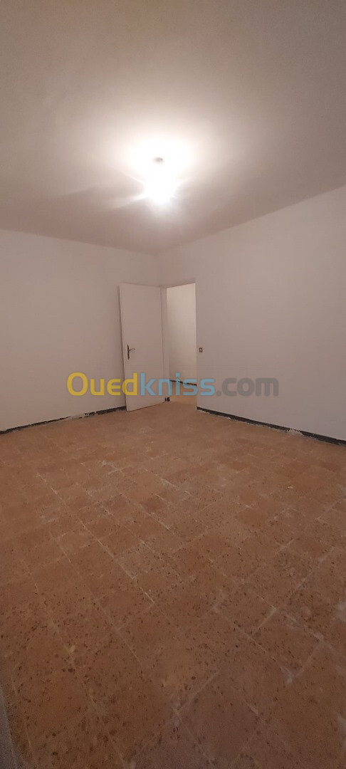 Location Appartement F3 Annaba Annaba