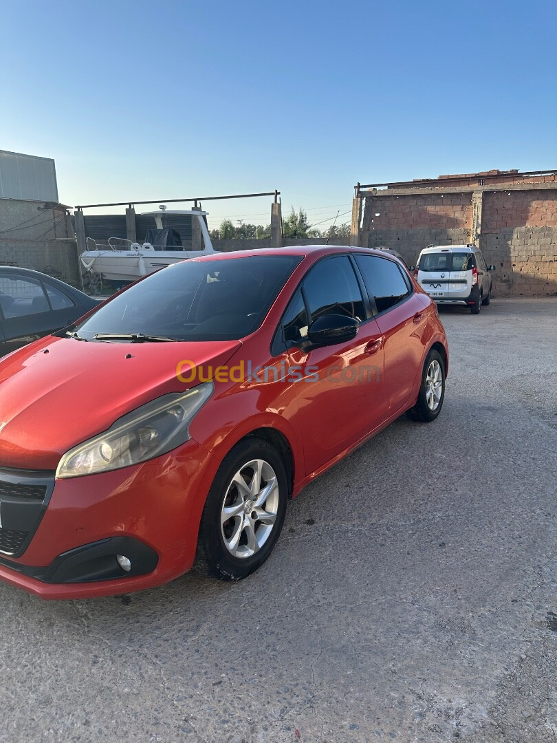 Peugeot 208 2016 Active Facelift