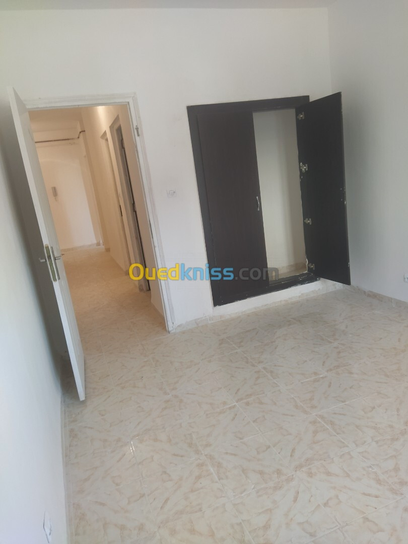 Location Appartement F4 Alger Mahelma