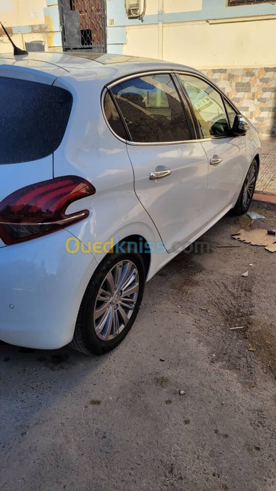 Peugeot 208 2019 208