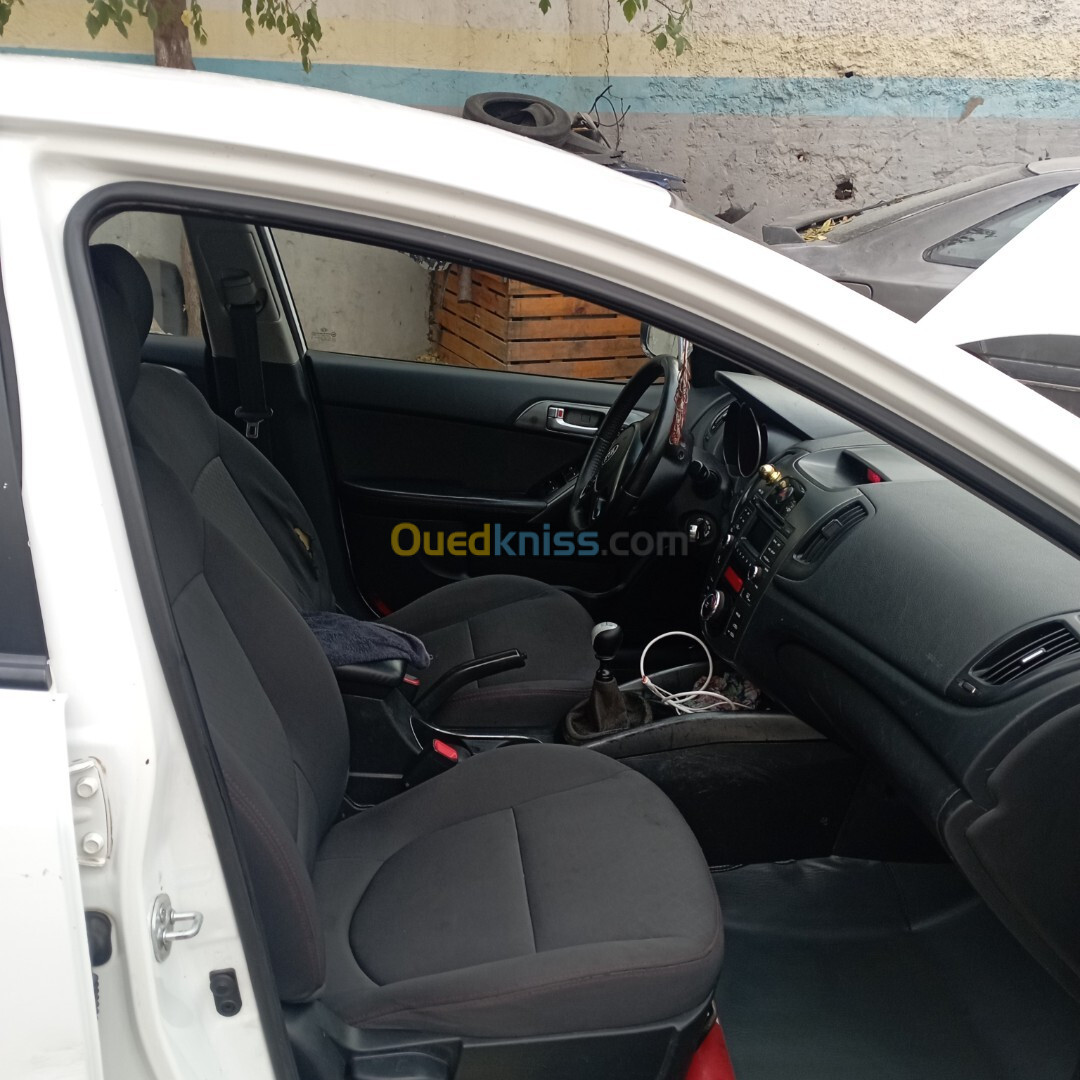 Kia Cerato 2011 سيراتو