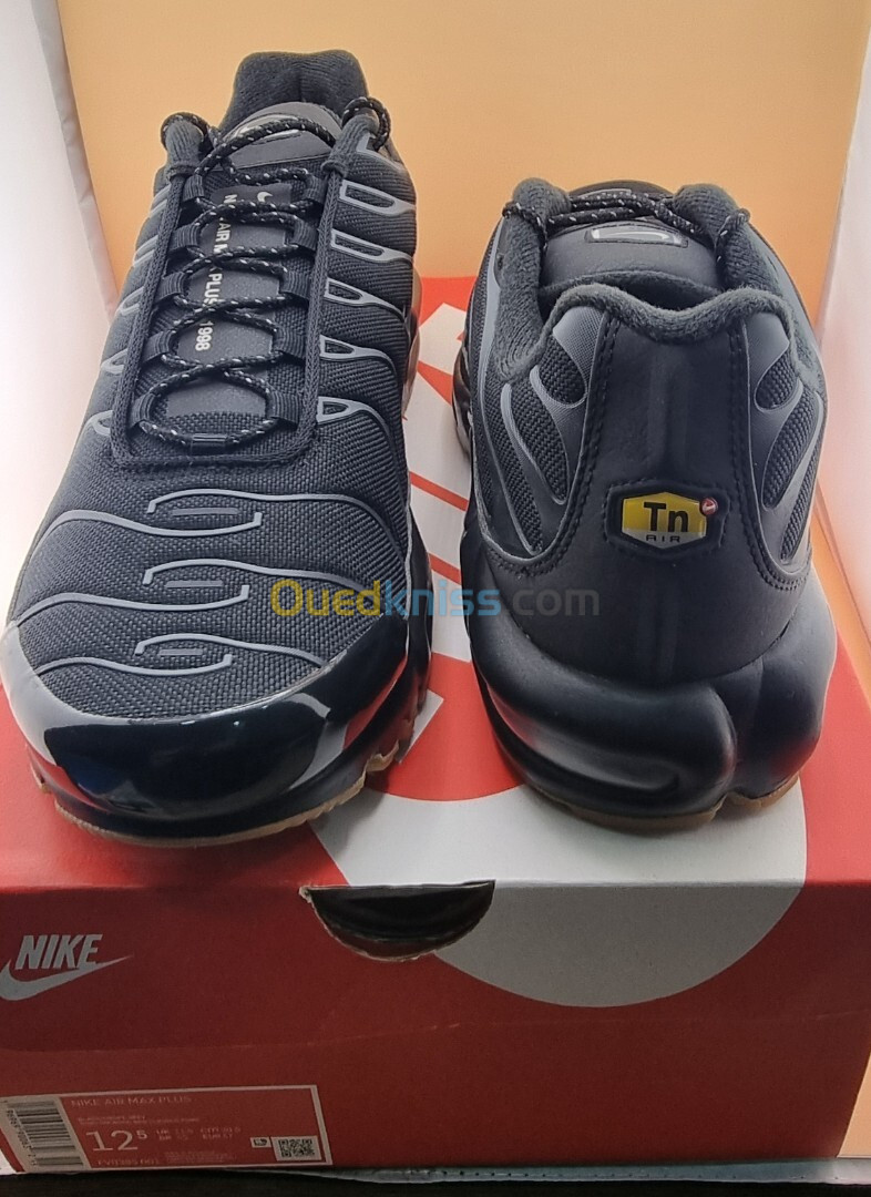 Nike Air Max Plus Black Grey Gum - Ref FV0385-001 Original اصلية Pointure 47 - 30.5 Cm