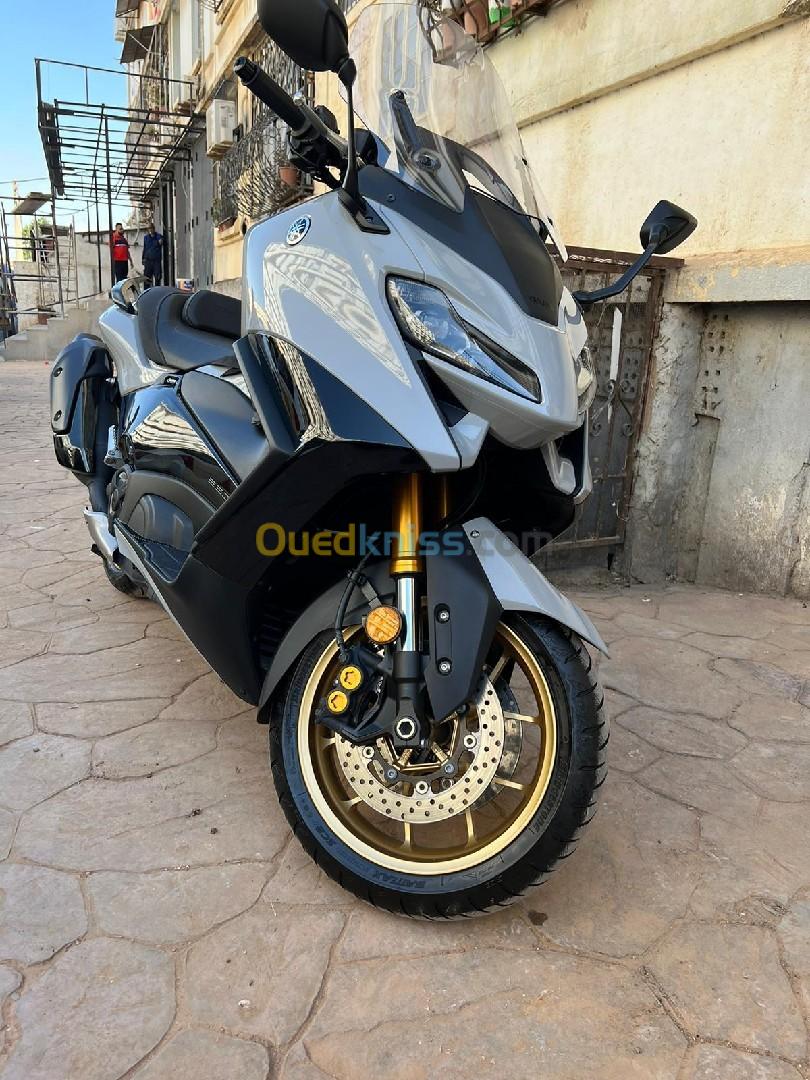 Yamaha TMAX 562 2022