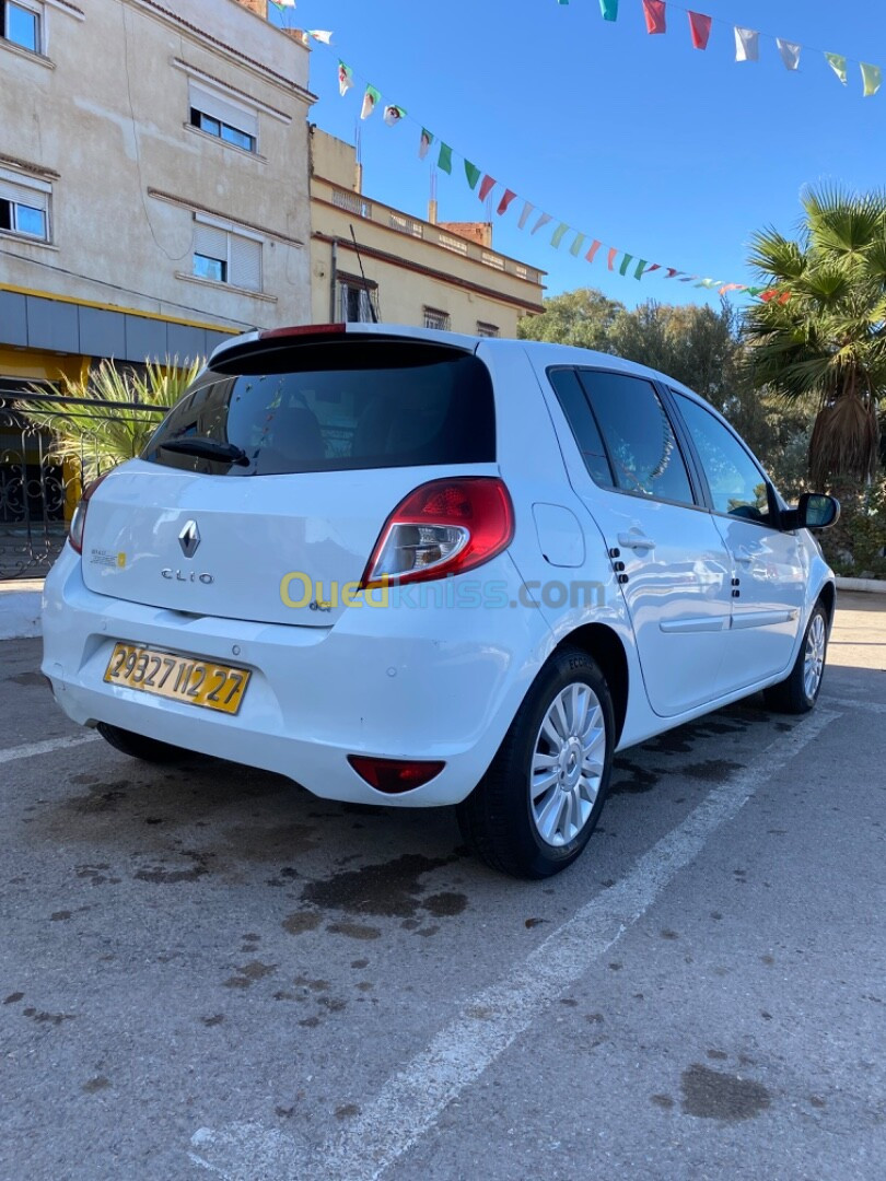 Renault Clio 3 2012 Night and Day