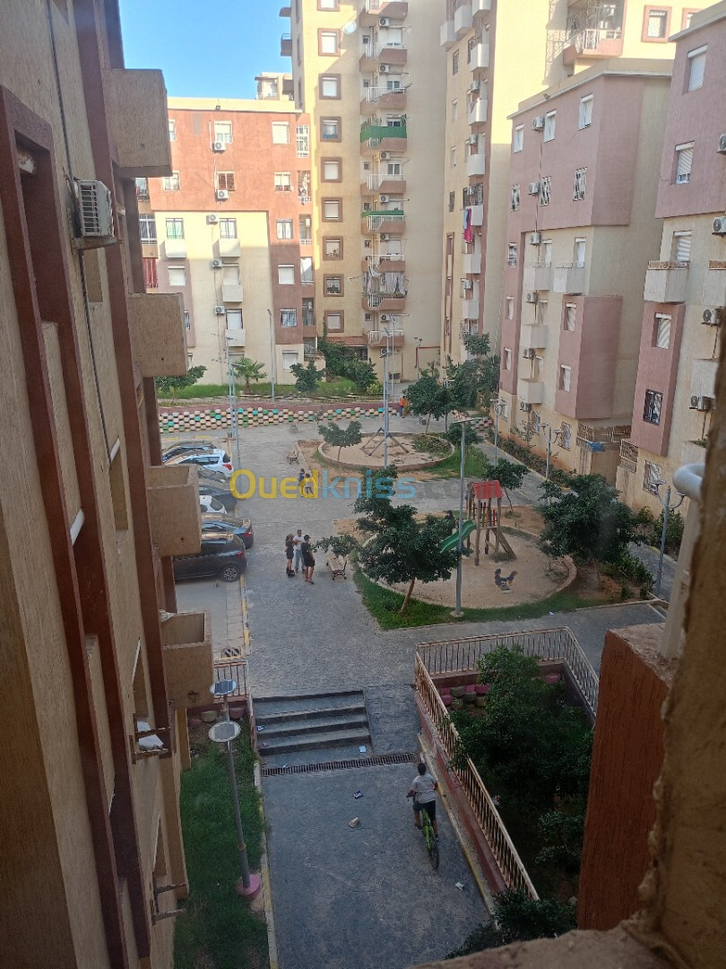 Location Appartement F5 Alger Bordj el bahri