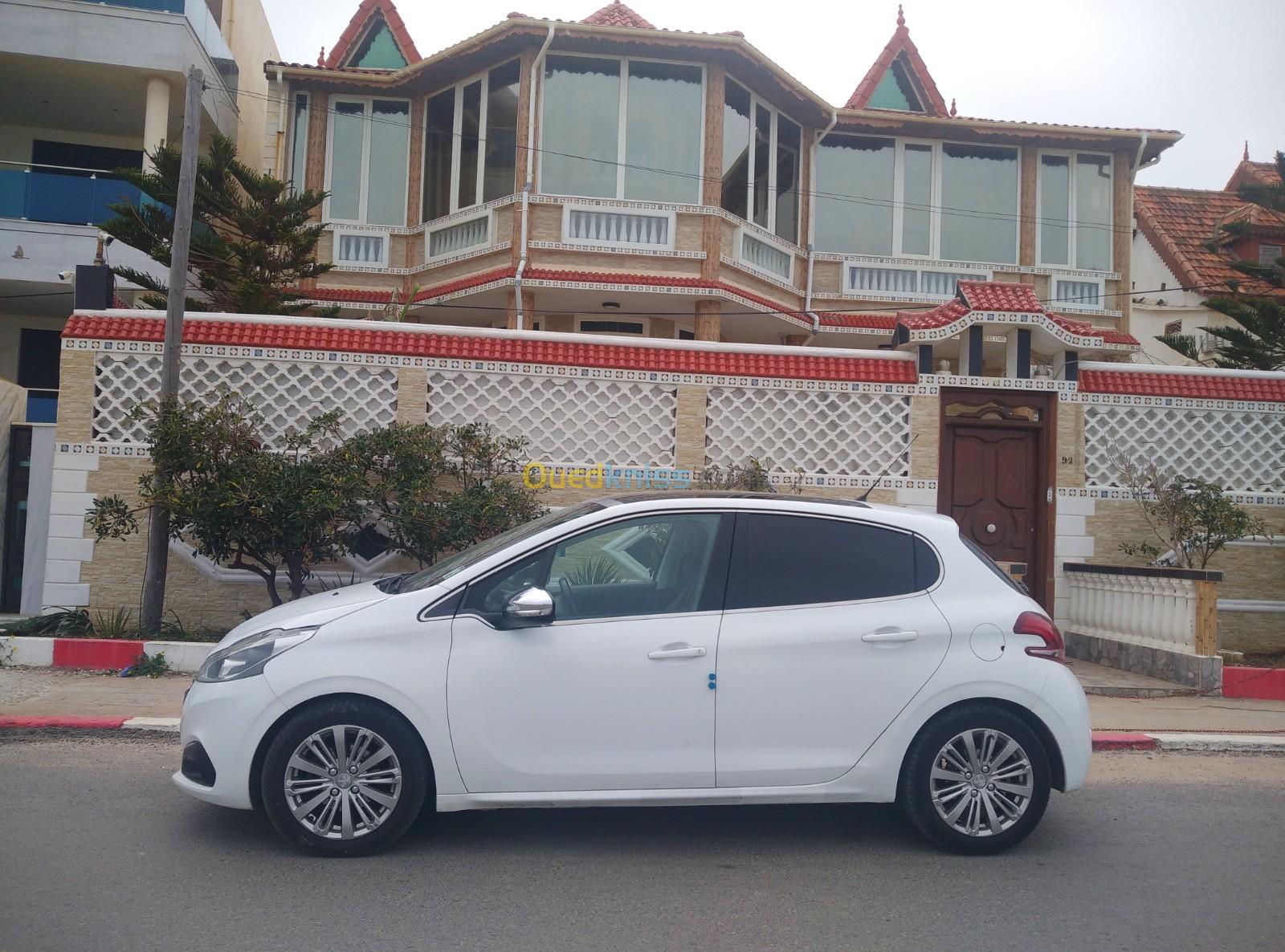 Peugeot 208 2016 Allure