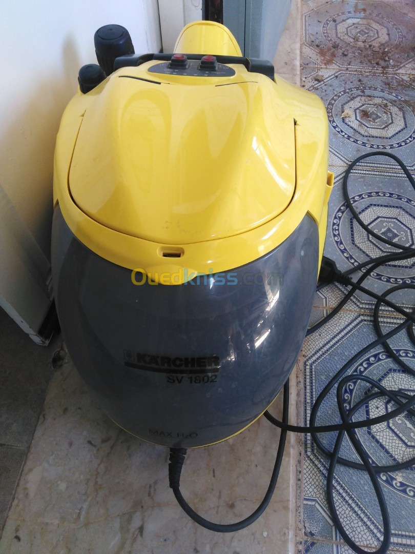 Aspirateur et nettoyeur vapeur 2 en 1