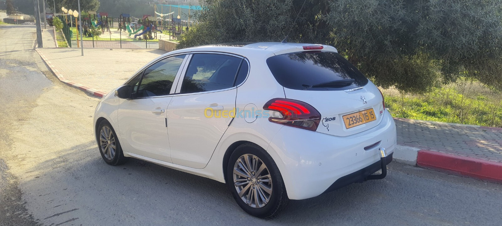 Peugeot 208 2015 Allure Facelift