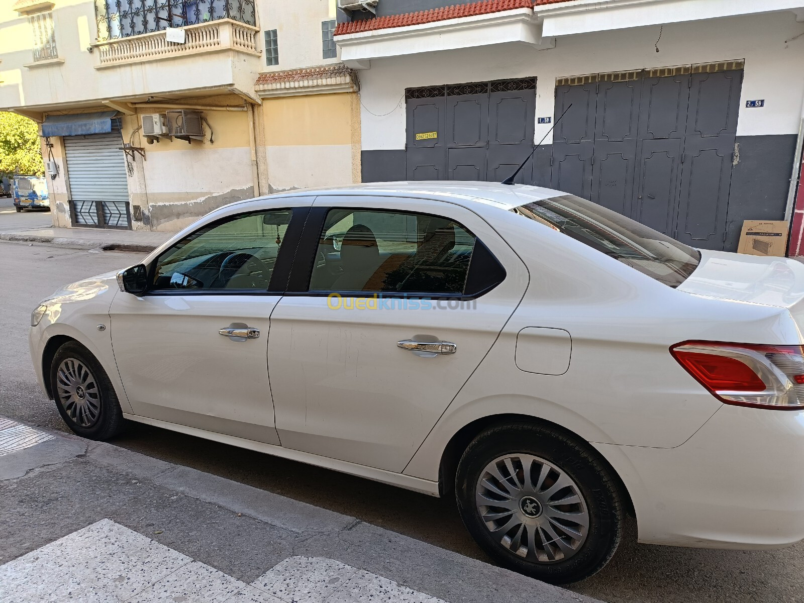 Peugeot 301 2015 Active