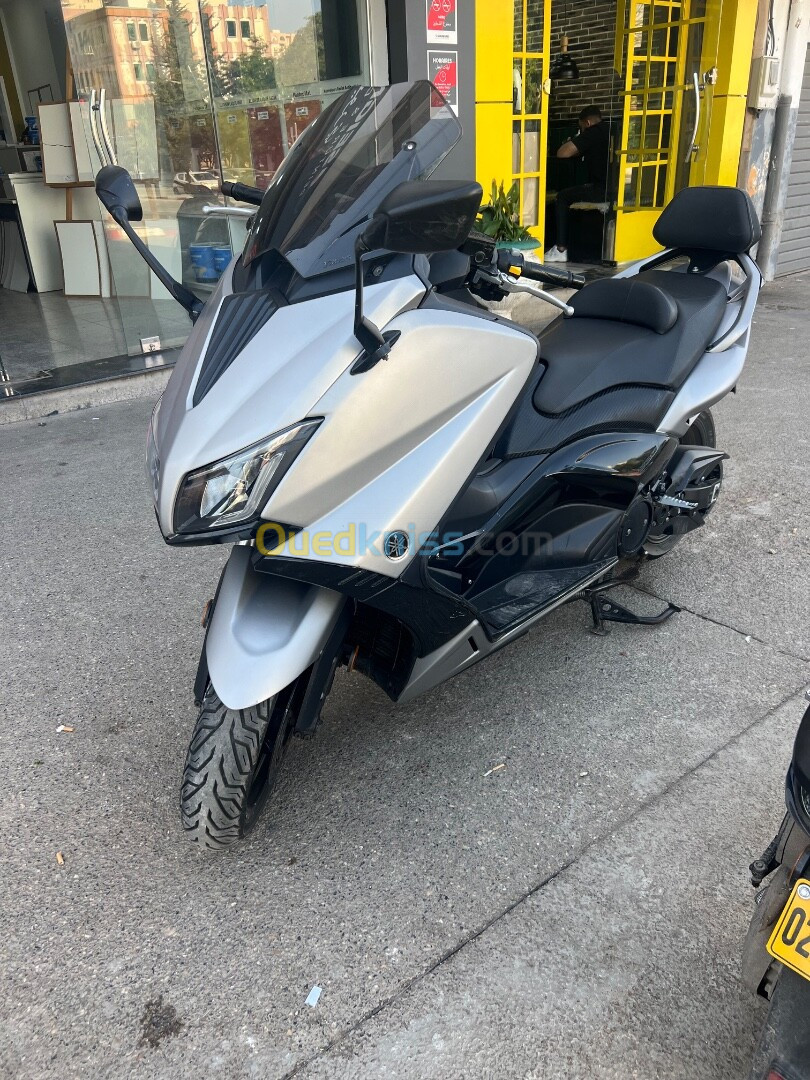 Yamaha Tmax iron 2016