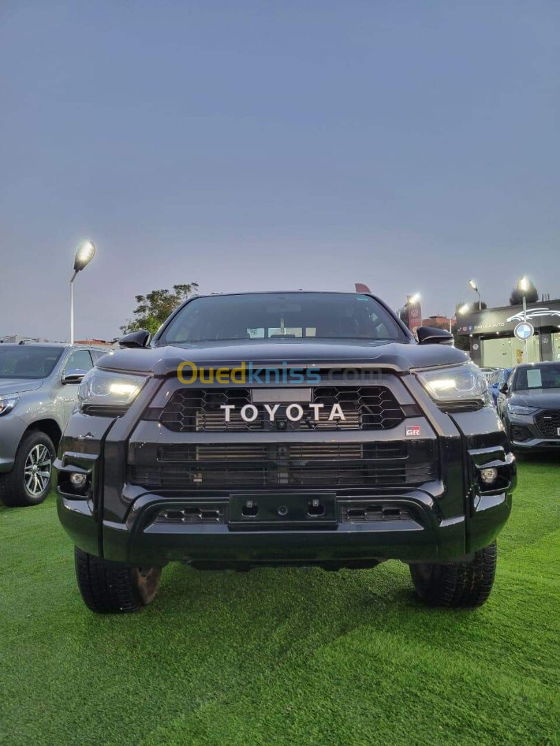 Toyota Hilux 2023 GR