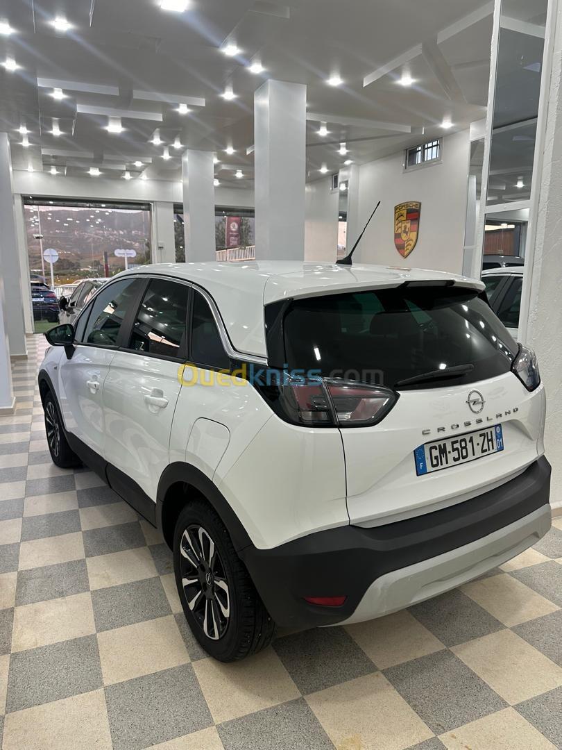 Opel Crossland 2023 