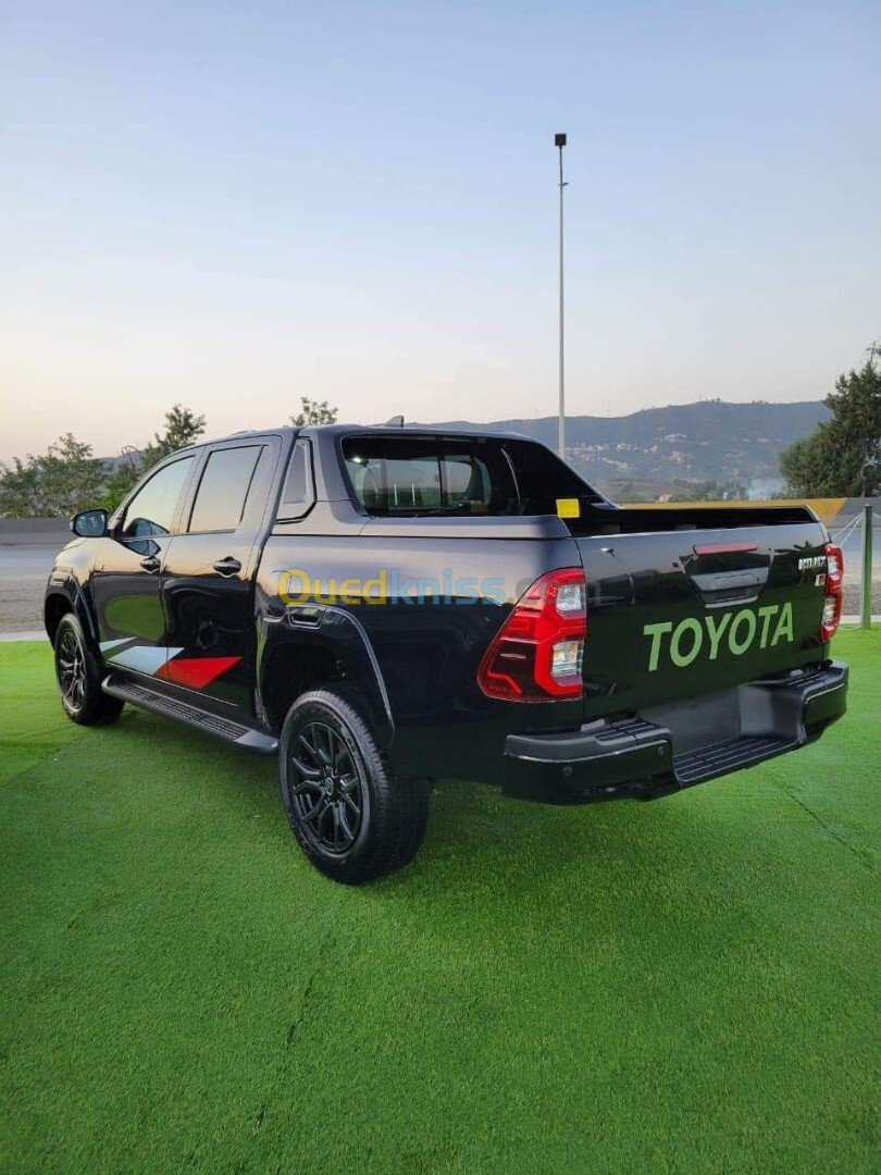 Toyota Hilux 2023 GR