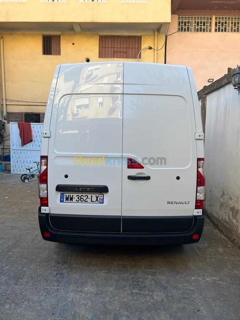 Renault master 2023