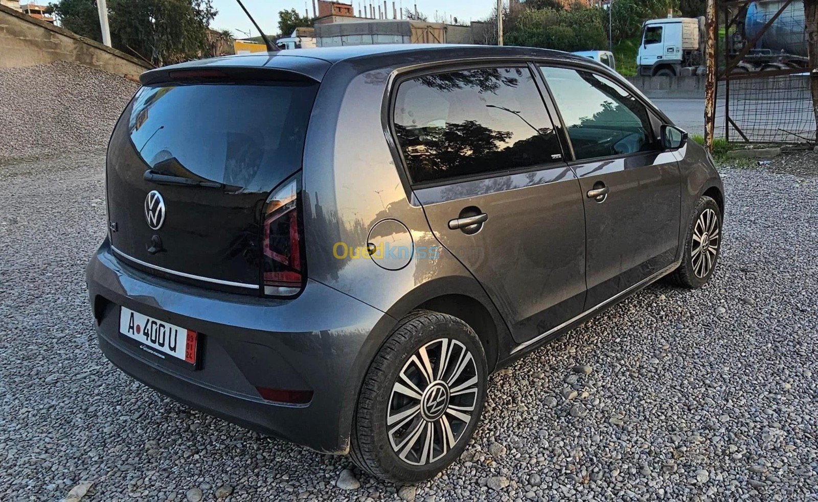 Volkswagen Up 2023 Active