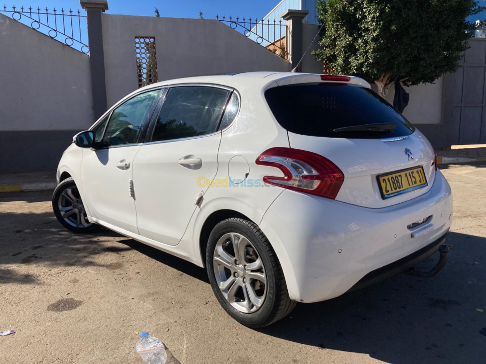 Peugeot 208 2015 208