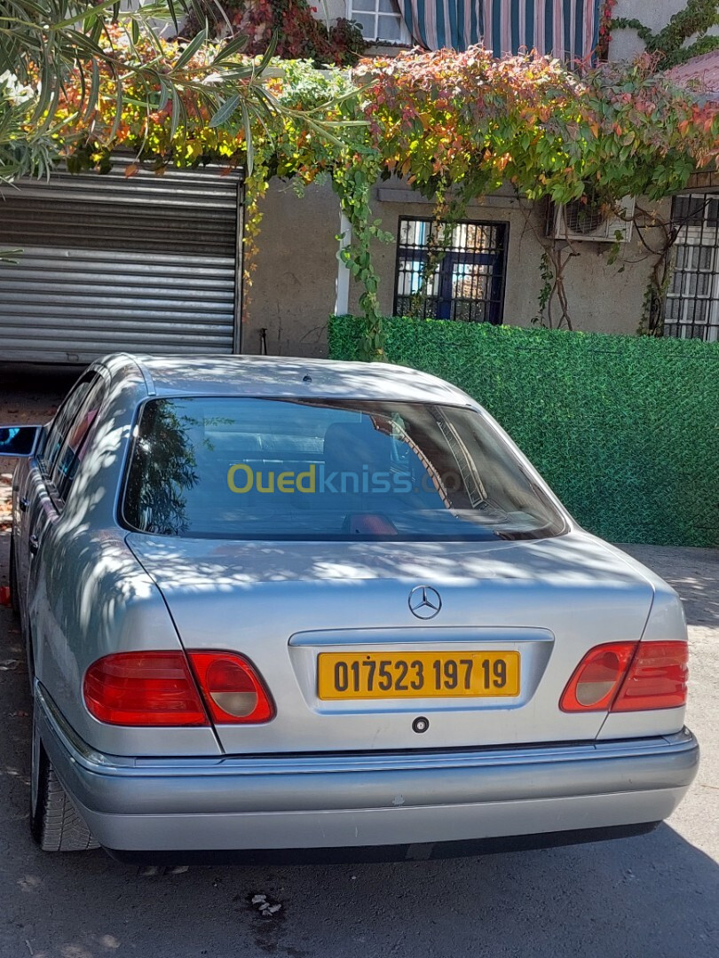 Mercedes Classe E 1997 Classe E