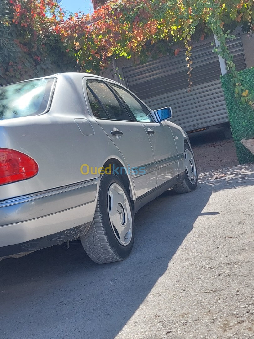 Mercedes Classe E 1997 Classe E