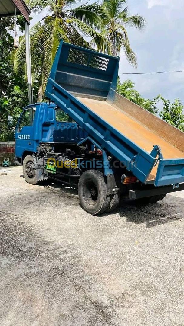 Transports camion Débarrasse tout vos déchets Benne pour déchets  