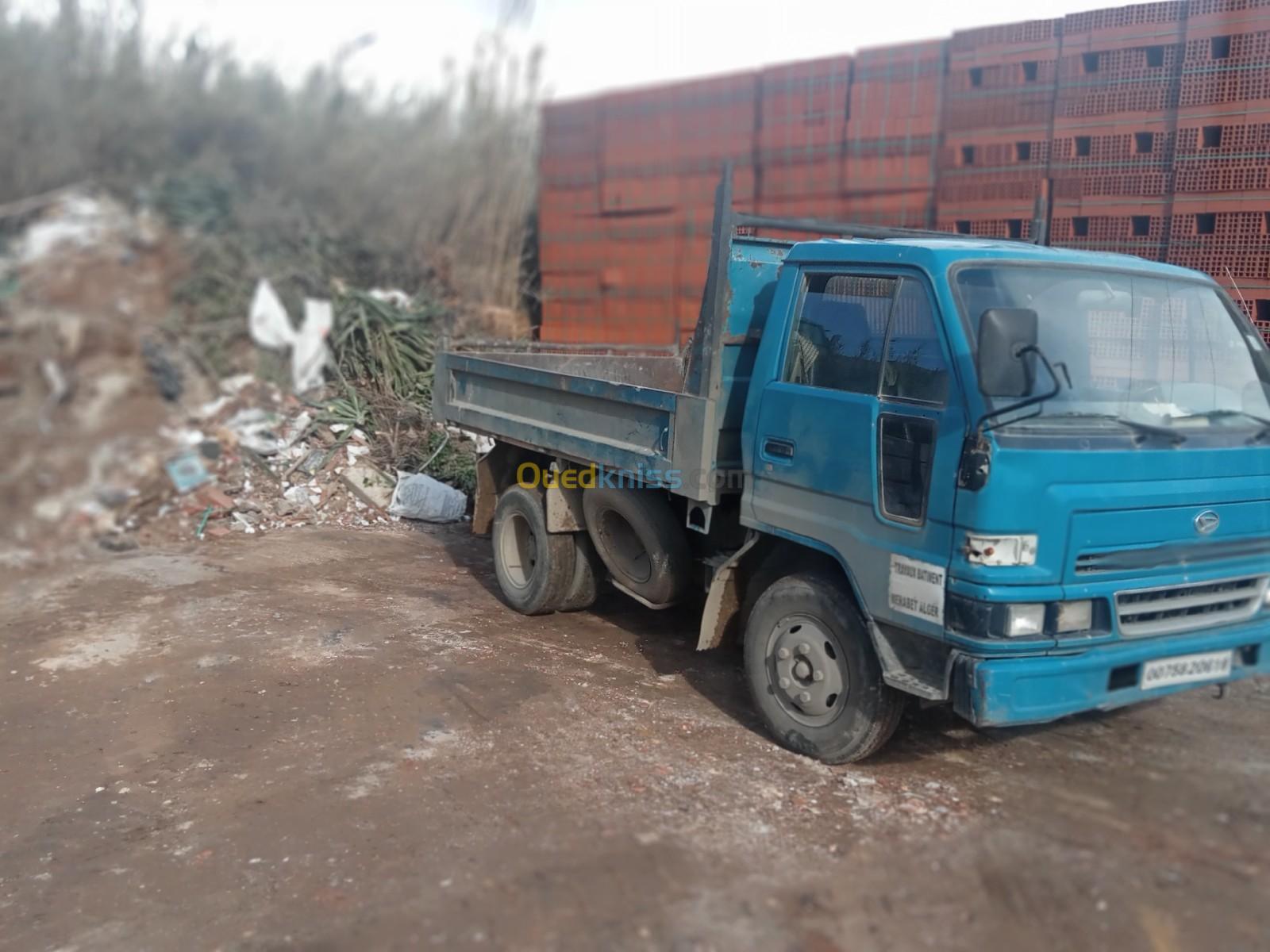 Transports camion Débarrasse tout vos déchets Benne pour déchets  