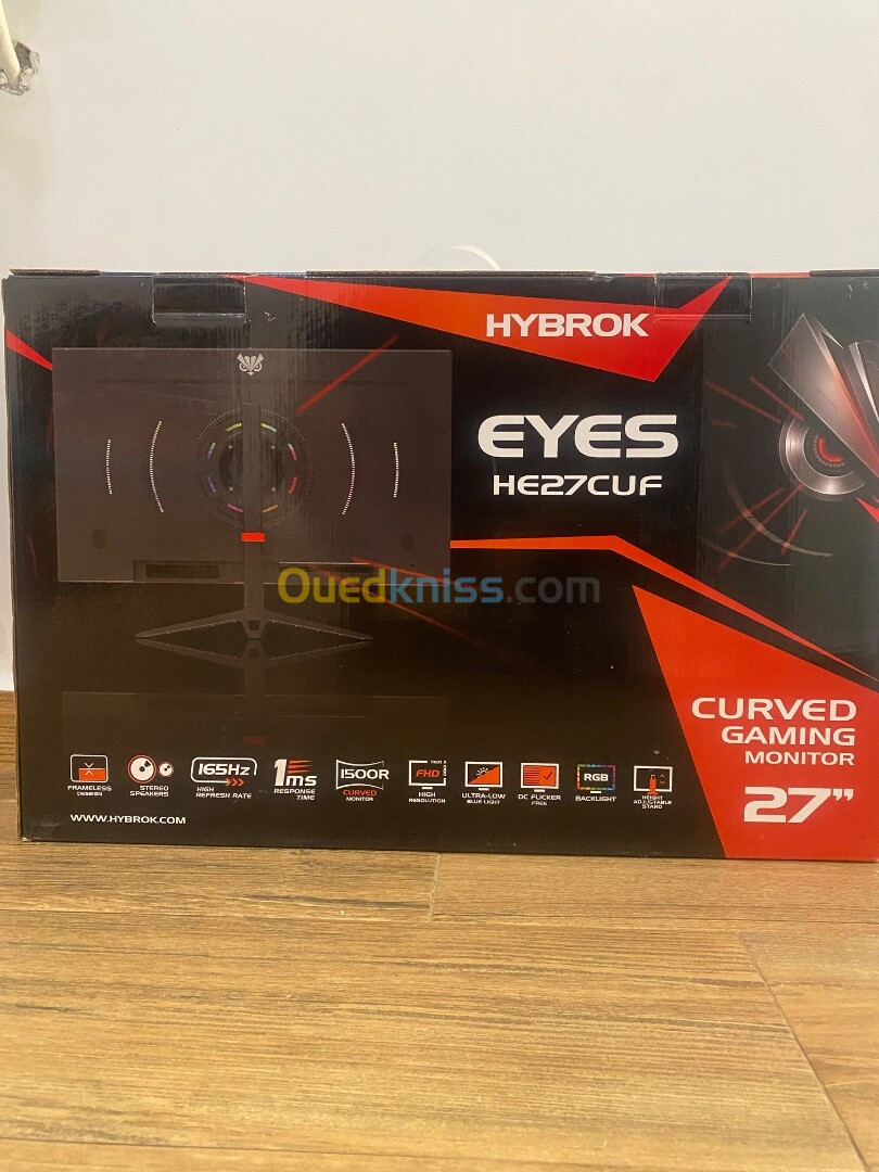 Écran hybrok curved 165hz RHB + baf intégrer