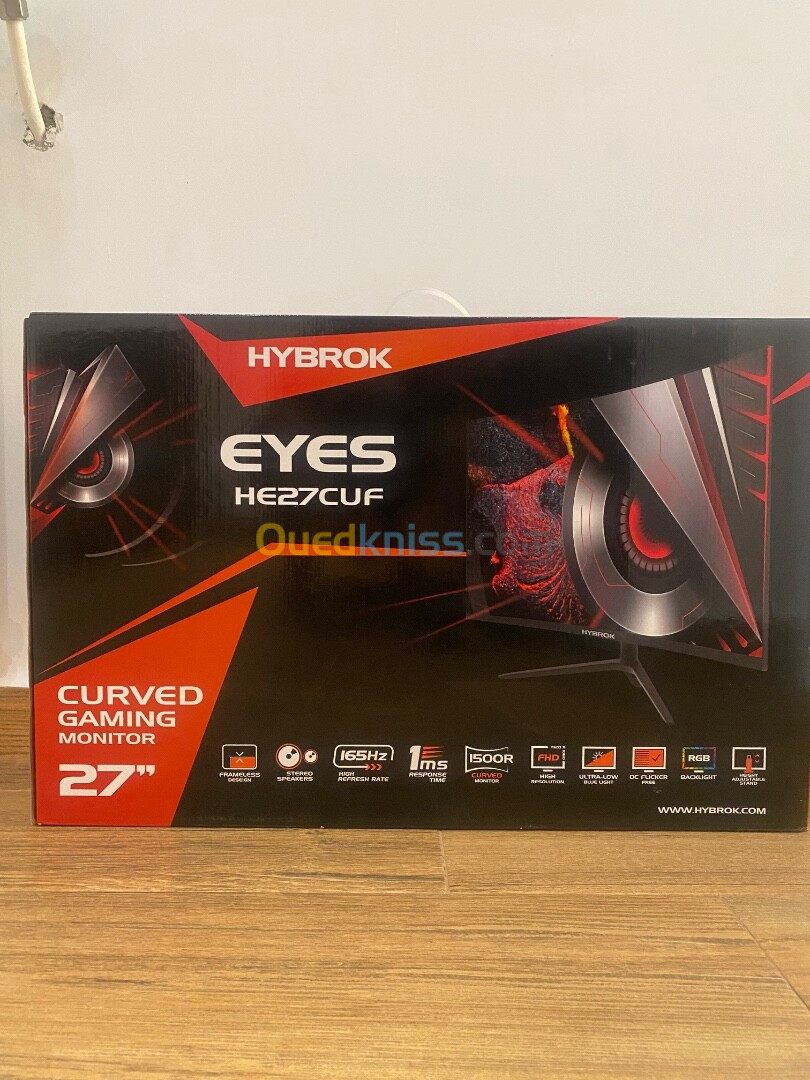 Écran hybrok curved 165hz RHB + baf intégrer