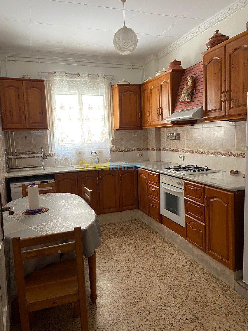 Location Appartement F3 Alger Zeralda