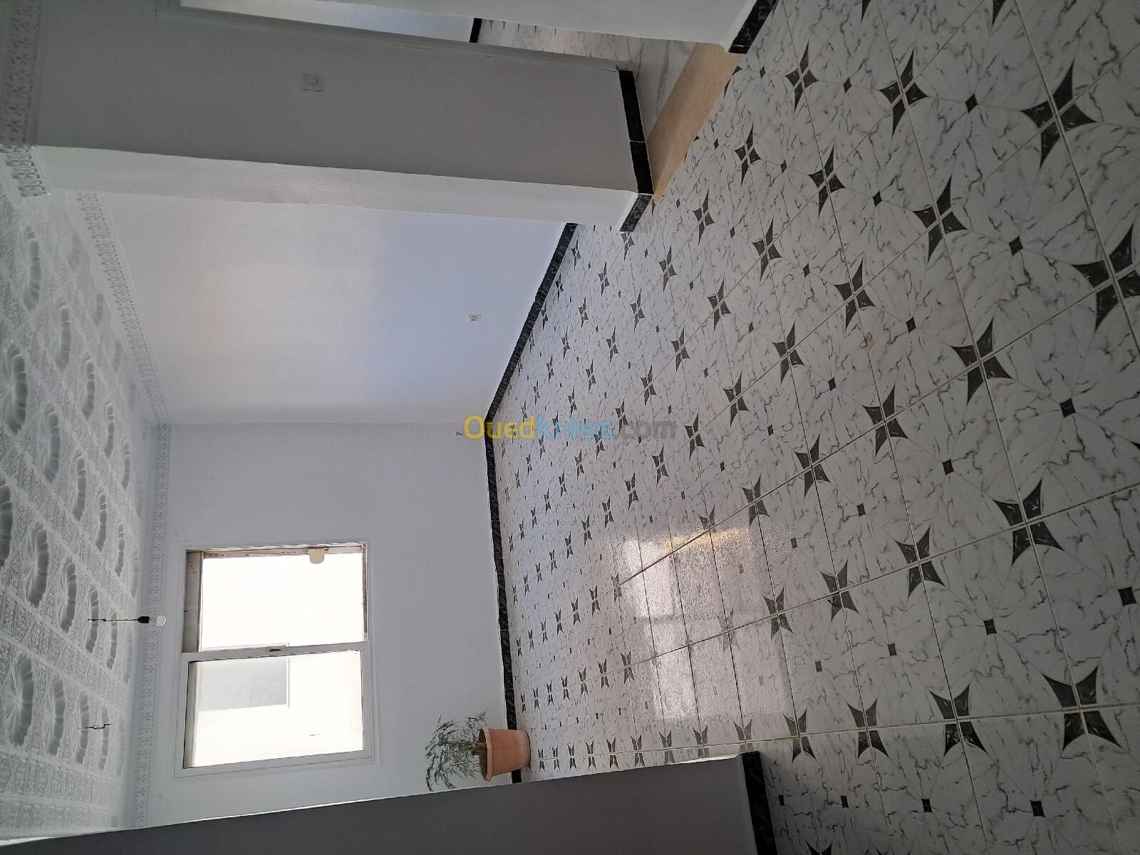 Location Appartement F4 Alger Kouba