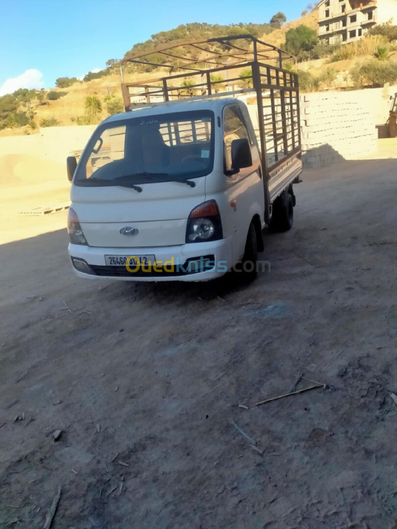 Hyundai H100 2012