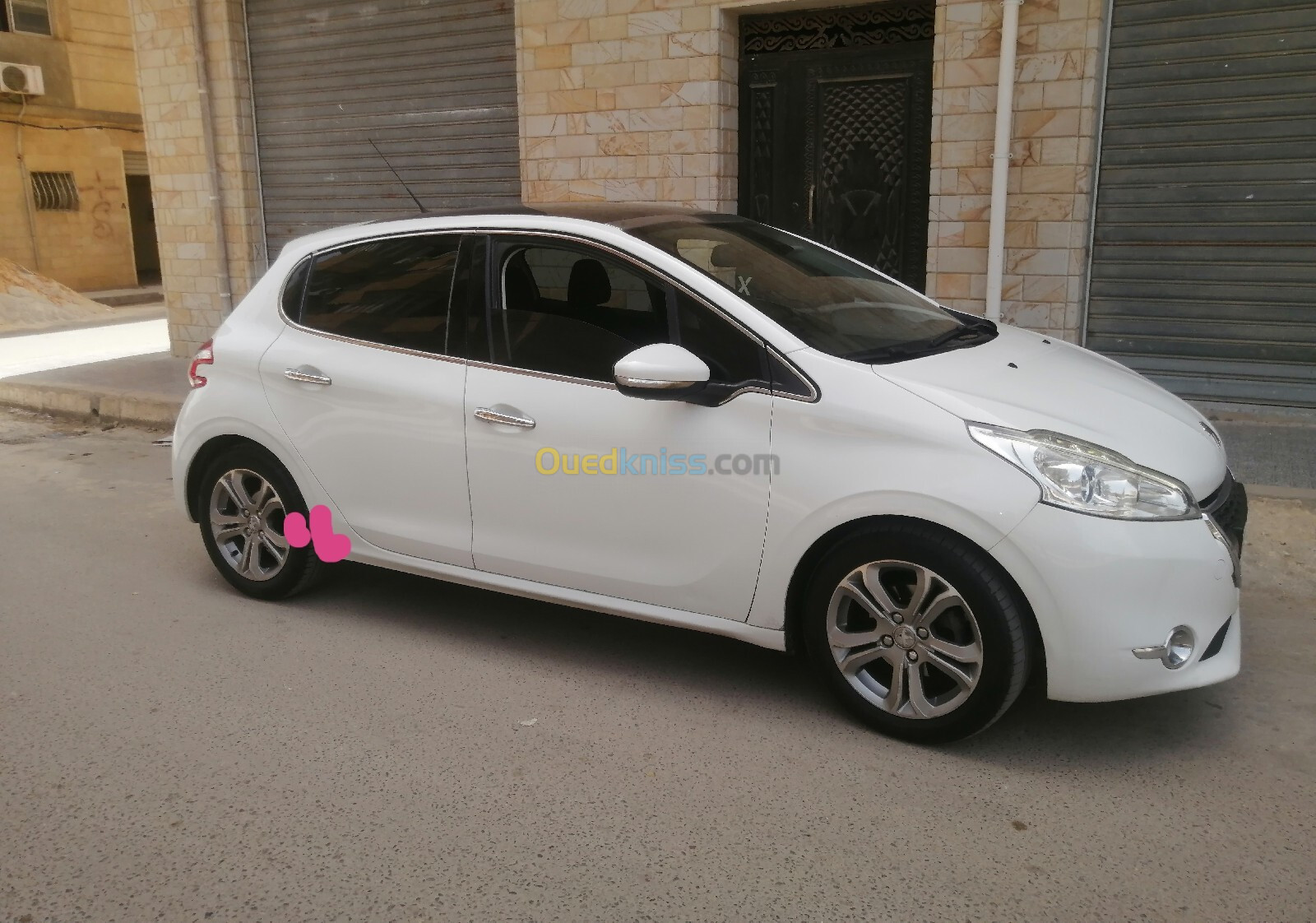 Peugeot 208 2015 Allure