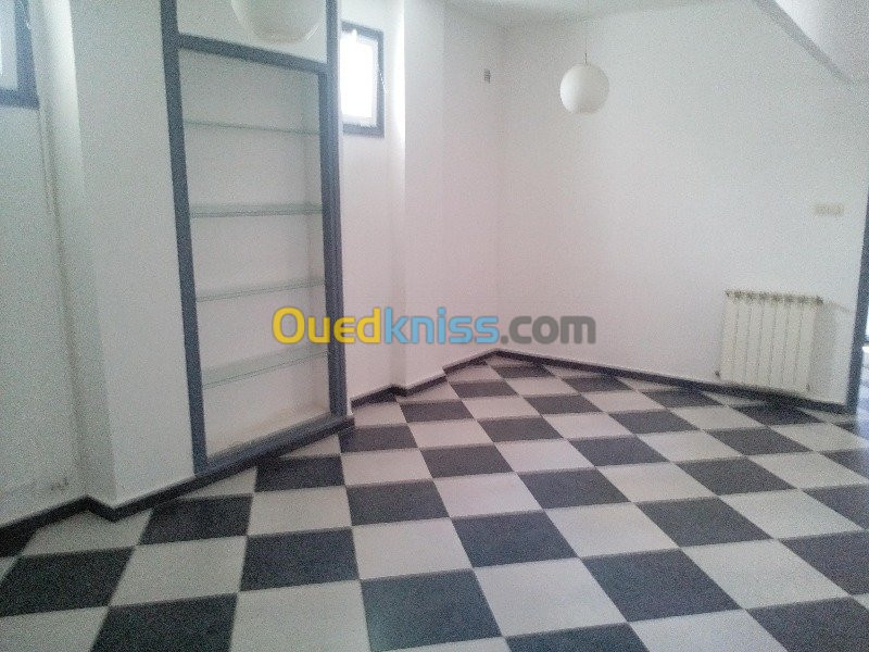 Location Appartement F4 Alger Hydra