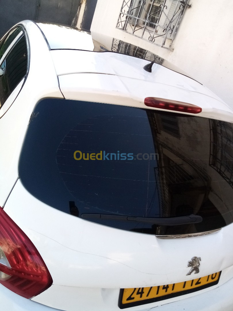 Peugeot 208 2012 Allure