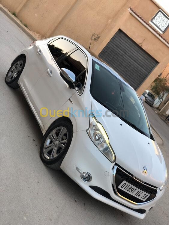 Peugeot 208 2014 Allure