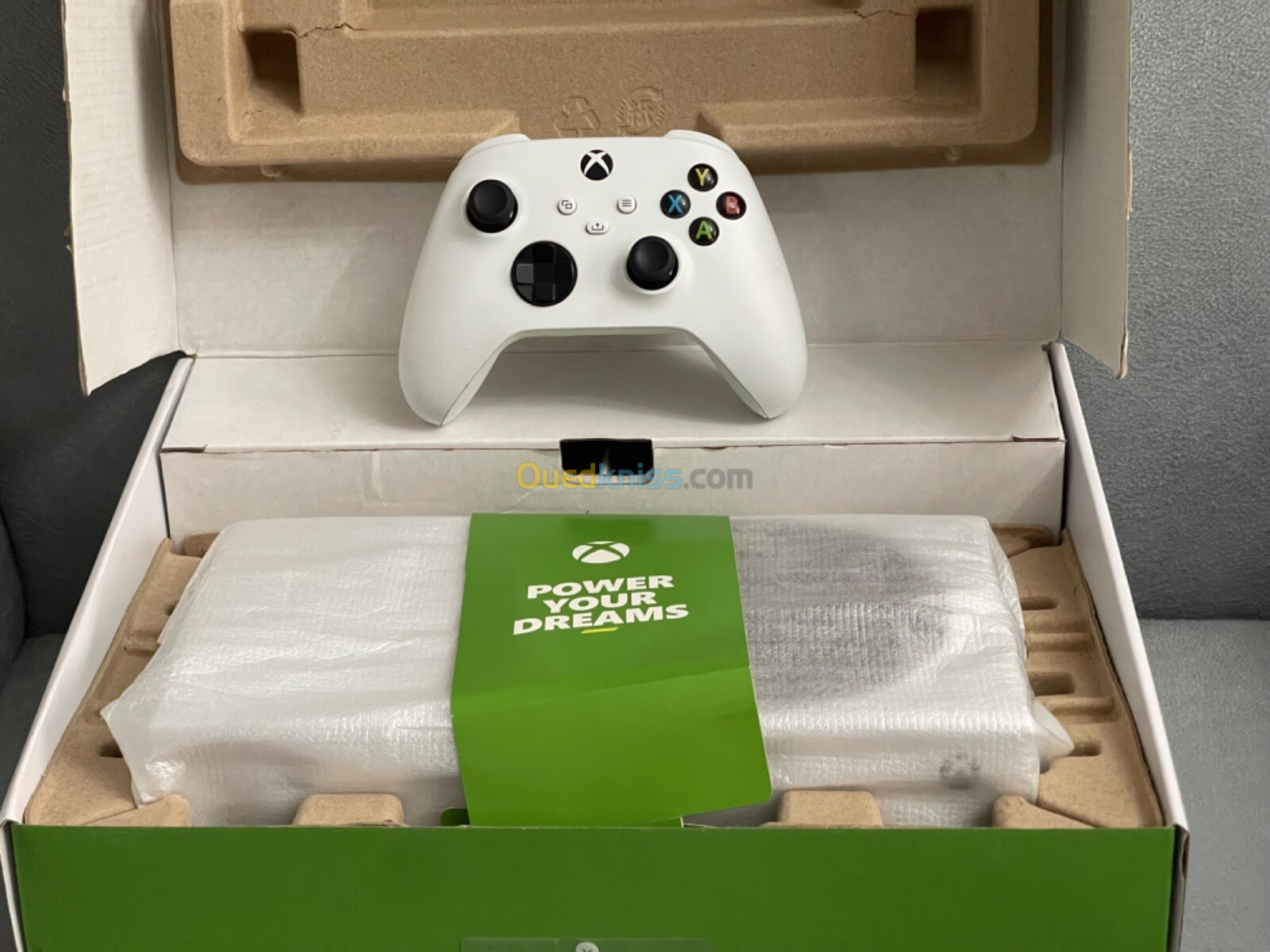 Xbox series s 512 gb hadja bezzaf n9iya