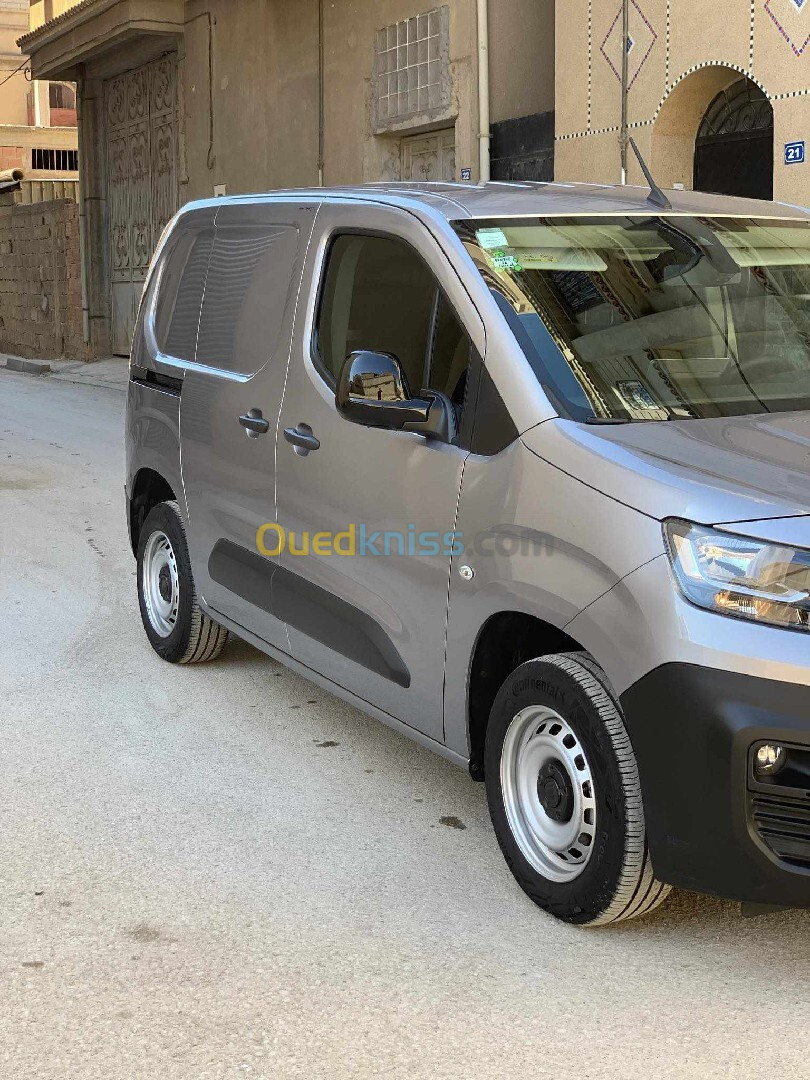 Fiat Doblo 2024 Italy