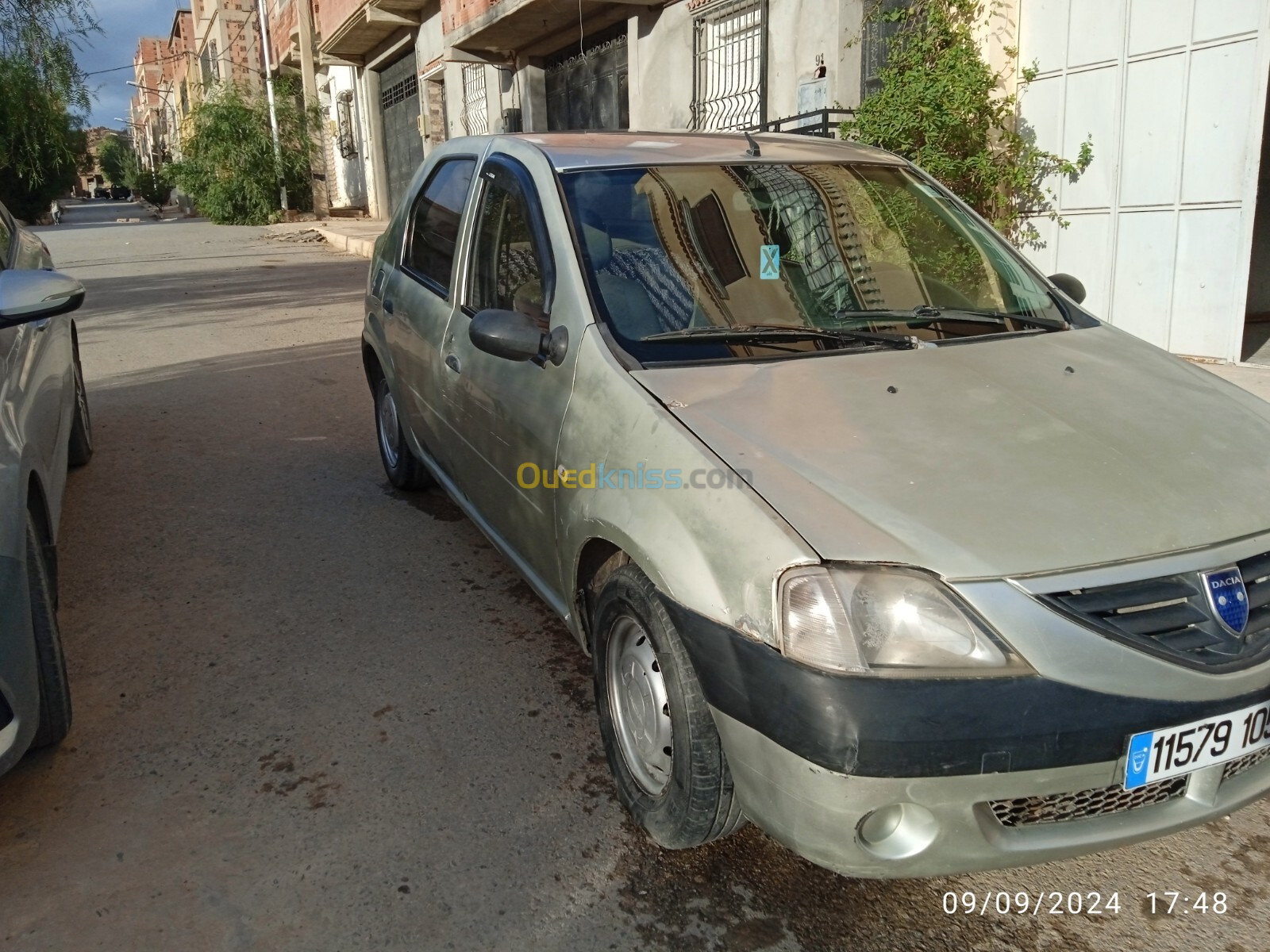 Dacia Logan 2005 لباز