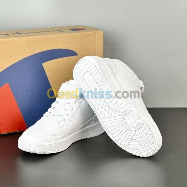 ORIGINAL ( 40 -> 44)  Champion Rebonud High triple white S21904-WW001