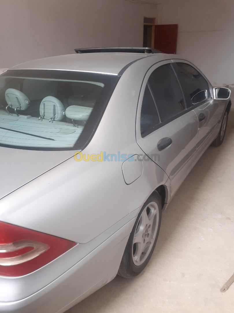 Mercedes Classe C 2004 C200