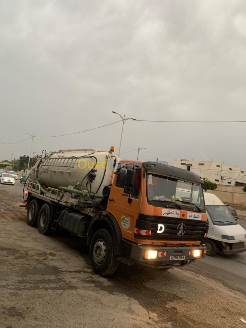 Camion vidange débouchage 