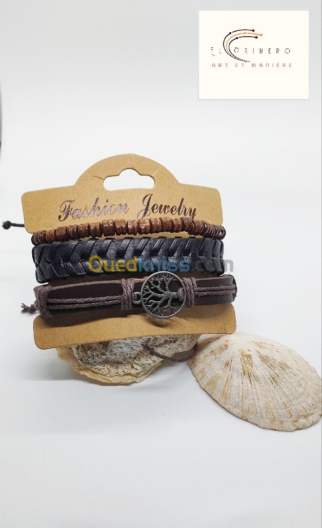 Beaux bracelets originaux en cuir 